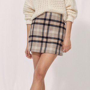 ARITZIA New Classic Mini Skirt